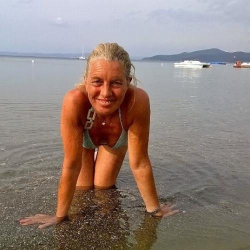 Oude hippie wilt vrije sex