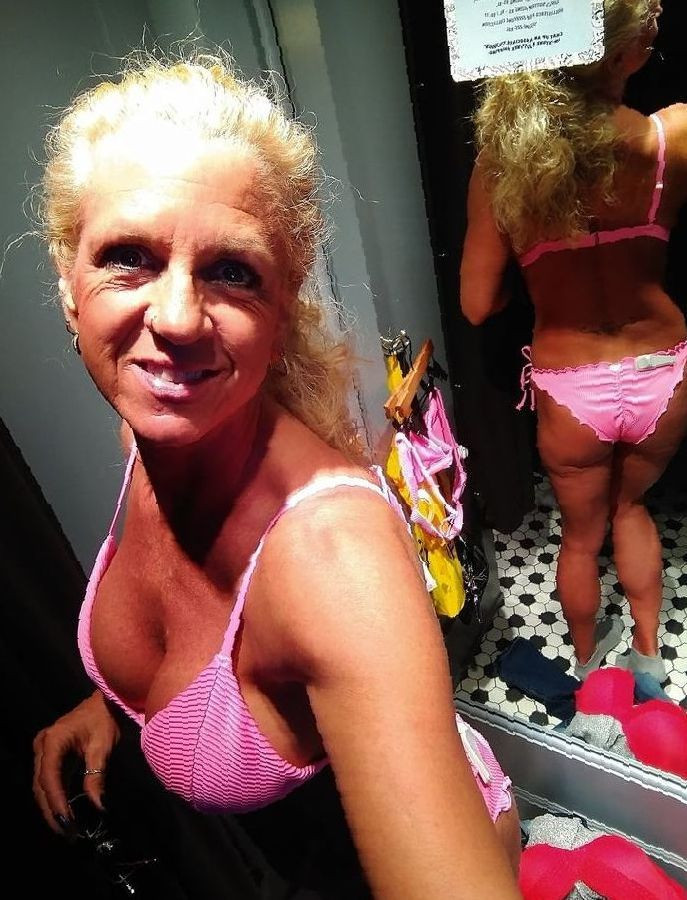 Sexy oma zoekt hete mannen