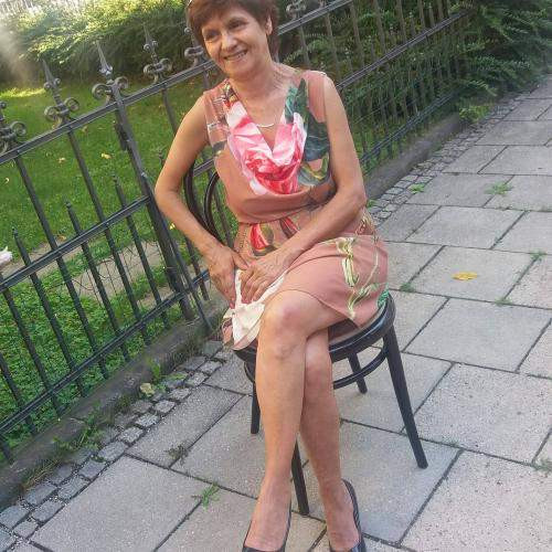 ik verlang naar een mannenlichaam, naar een zoen.